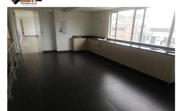 BODEGA VENTA O ARRIENDO 2.700 M2 PUENTE ARANDA