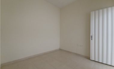 SE VENDE AMPLIA CASA EN EL PARAISO EN CALI