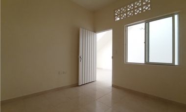 SE VENDE AMPLIA CASA EN EL PARAISO EN CALI