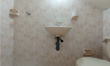 SE VENDE AMPLIA CASA EN EL PARAISO EN CALI