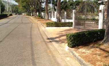 Land for sale at Palm Hills Golf Club and Residence