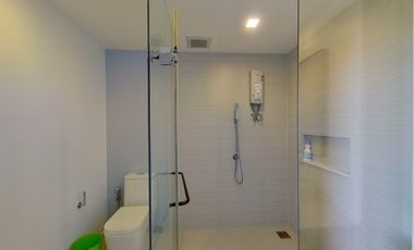 2 Bedroom Condo for sale at Wan Vayla