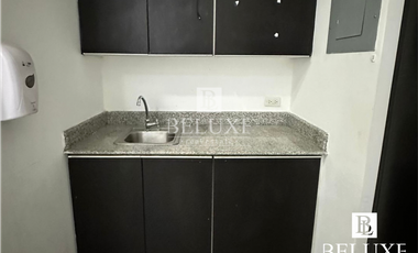 ALQUILO OFICINA AMOBLADA EN OBARRIO (2)