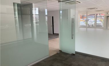 ALQUILO LOCAL TRANSSTMICA ESQUINA 320 M2