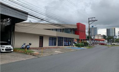 ALQUILO LOCAL TRANSSTMICA ESQUINA 320 M2