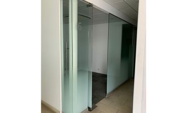 ALQUILO LOCAL TRANSSTMICA ESQUINA 320 M2