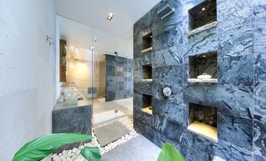 Stunning 3 Bedroom + Studio Sea View Villa in Peaceful South Samui