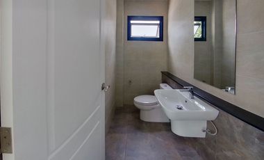 3 Bedroom House for sale in Nong Khwai, Chiang Mai