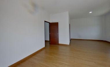4 Bedroom House for sale at Suksomruethai House