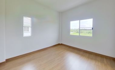 4 Bedroom House for sale at Suksomruethai House