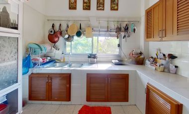 4 Bedroom House for sale at Moo Baan Rung Arun