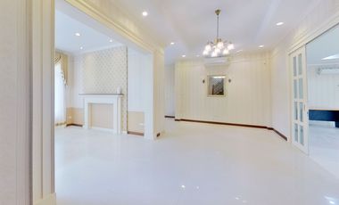 6 Bedroom Villa for sale at The Laguna Home