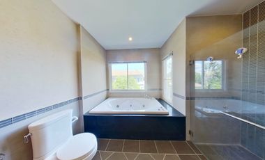 6 Bedroom Villa for sale at The Laguna Home