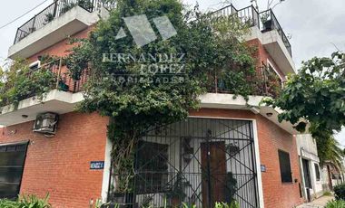 Casa en venta en Ezpeleta Este