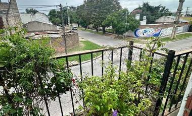 Casa en venta en Ezpeleta Este
