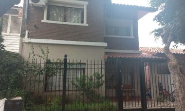 Casa en alquiler con muebles en Martínez