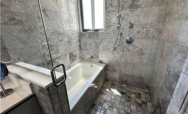 Empire Santa Maria remodelado y equipado