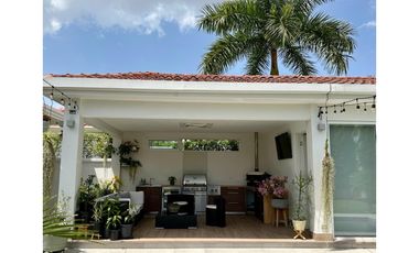 Casa en Costa Sur  (ID 13195)