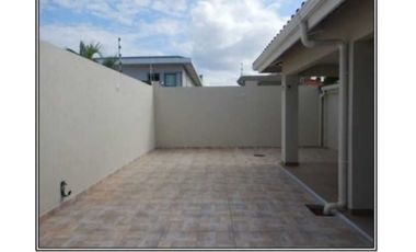 Venta Amplia Fresca Hermosa Casa 2 Plantas 350 Mts2