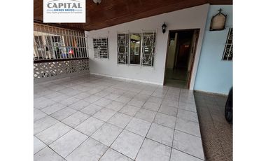 CASA EN ALTOS DEL RIO - RIO ABAJO
