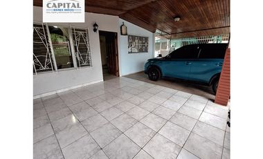 CASA EN ALTOS DEL RIO - RIO ABAJO