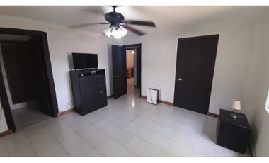 SE ALQUILA APARTAMENTO EN CLAYTON (AL)