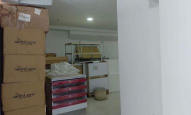 Alquiler de local comercial ubicado en Vía España. (RK)