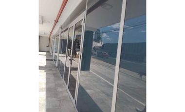 Alquiler de local comercial ubicado en Vía España. (RK)