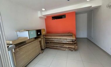 Alquiler de local comercial ubicado en Vía España. (RK)