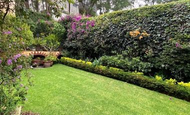 CASA EN VENTA EN SAN BERNABE, ESTILO HACIENDA
