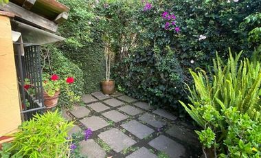 CASA EN VENTA EN SAN BERNABE, ESTILO HACIENDA