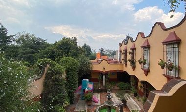 CASA EN VENTA EN SAN BERNABE, ESTILO HACIENDA