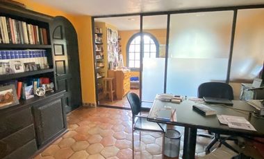 CASA EN VENTA EN SAN BERNABE, ESTILO HACIENDA