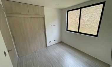 Se vende finca independiente en el carmen de Viboral se entrega rentan