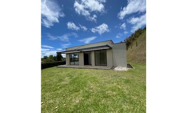Se vende finca independiente en el carmen de Viboral se entrega rentan