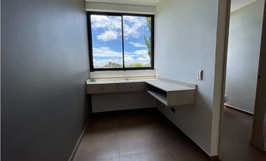 Se vende finca independiente en el carmen de Viboral se entrega rentan