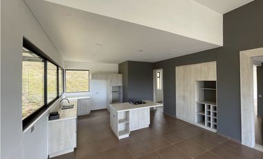 Se vende finca independiente en el carmen de Viboral se entrega rentan