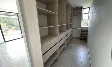 Se vende finca independiente en el carmen de Viboral se entrega rentan