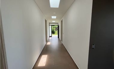 Se vende finca independiente en el carmen de Viboral se entrega rentan