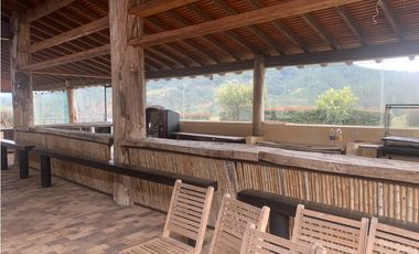 Venta Casa Campestre El Retiro, Antioquia cerca al parque, preciosa