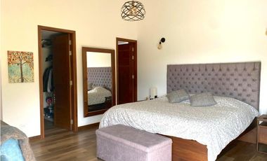 Venta Casa Campestre El Retiro, Antioquia cerca al parque, preciosa