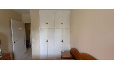 DPTO FRONTAL CALLE COLON TRES HABITACIONES CIUDAD DE MENDOZA