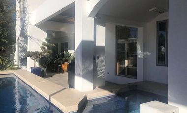 CASA EN VENTA AMUEBLADA EN SAN FRANCISCO CON ALBERCA Y CAMPO DE GOLF