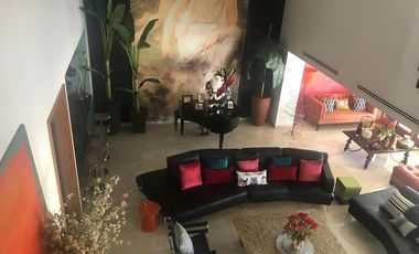 CASA EN VENTA AMUEBLADA EN SAN FRANCISCO CON ALBERCA Y CAMPO DE GOLF