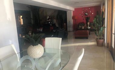 CASA EN VENTA AMUEBLADA EN SAN FRANCISCO CON ALBERCA Y CAMPO DE GOLF