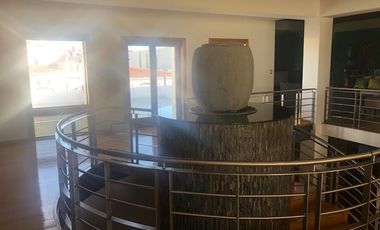 CASA EN VENTA AMUEBLADA EN SAN FRANCISCO CON ALBERCA Y CAMPO DE GOLF