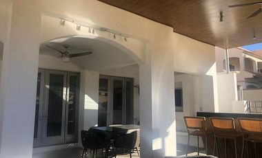 CASA EN VENTA AMUEBLADA EN SAN FRANCISCO CON ALBERCA Y CAMPO DE GOLF