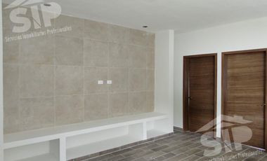 Casa en venta en la Aurora con amplio Terreno