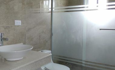 Casa en venta en la Aurora con amplio Terreno