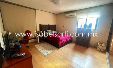 CASA EN VENTA EN JURICA